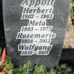 Hochstein aus Fala, vertieft erhabene Inschrift